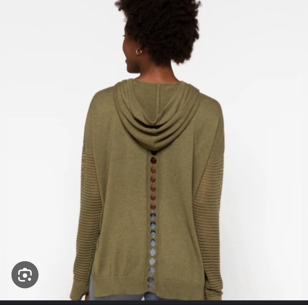 STITCHES&STRIPES Antara Crochet Sleeve Hooded Sweater